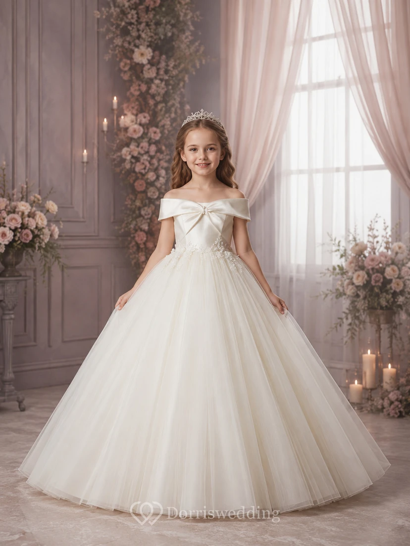 Off Shoulder Ball Gown Tulle A-Line Flower Girl Dress with Short Sleeves and Floor-Length Skirt
