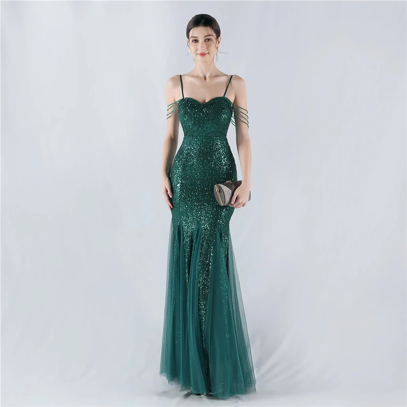 Création de perles, de sequins et de tulle pour une robe de soirée, spectacle, animateur, réunion annuelle view 55