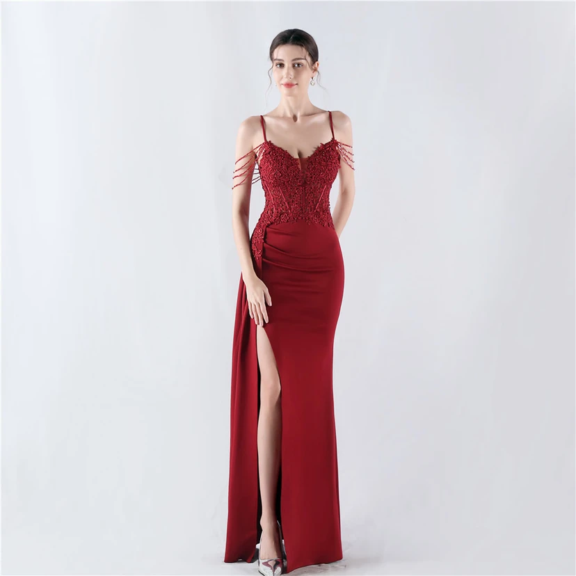 Schweres, mit Diamanten und Blumen besetztes, tailliertes Abendkleid aus Satin mit Fischgrätmuster und Perlenbesatz für Jahrestreffen und Hochzeiten view 22