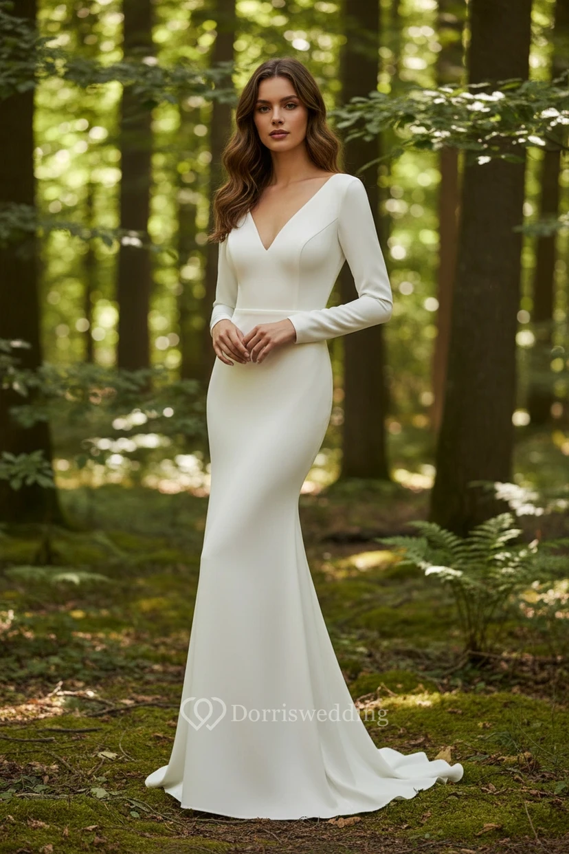 Elegantes, minimalistisches Meerjungfrauen-Brautkleid aus Crêpe mit langen Ärmeln und V-Ausschnitt