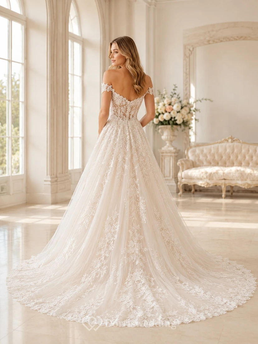 Champagnerfarbenes Brautkleid aus Spitze in A-Linie, schulterfrei, kurze Ärmel, Schleppe view 2