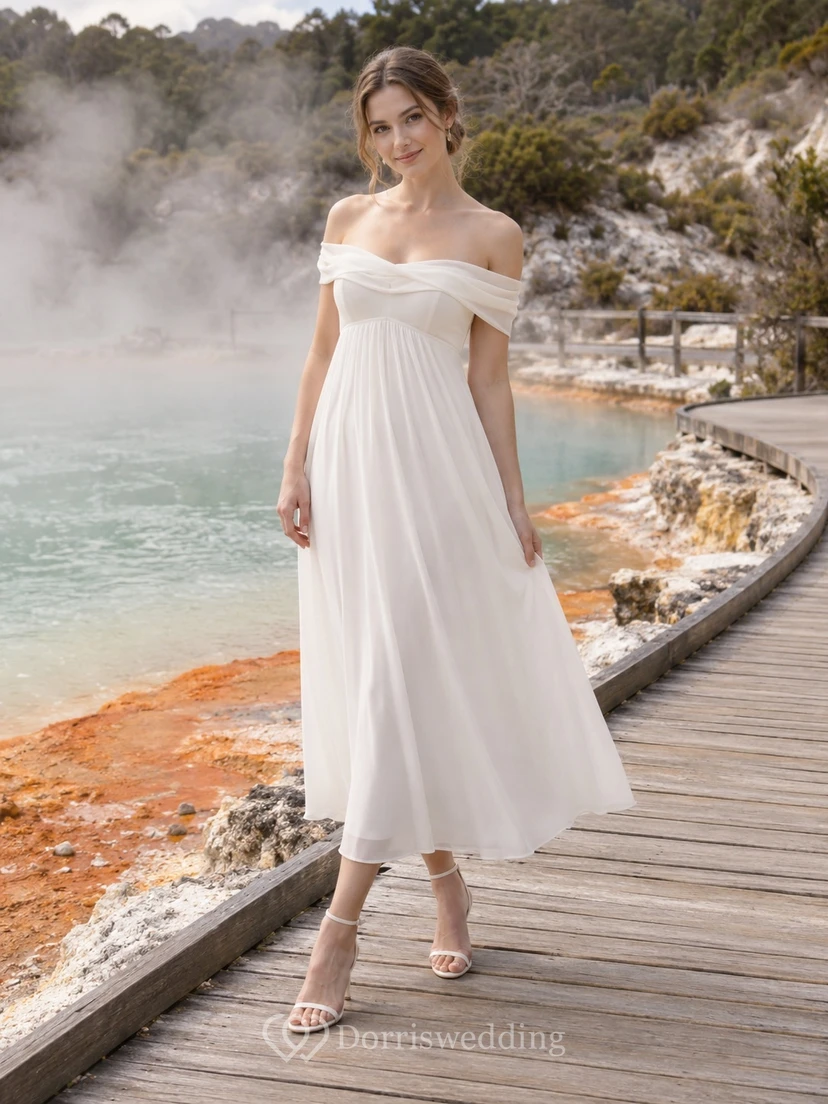 Schlichtes, teelanges, schulterfreies Brautkleid in A-Linie mit Raffungen