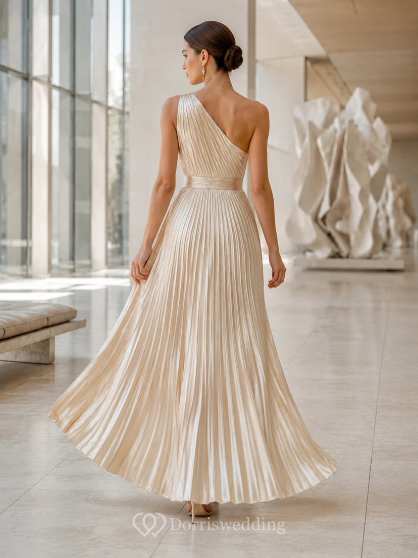 Einseitig schulterfreies, plissiertes Satin-Kleid in Teelänge für eine Museumshochzeit view 2