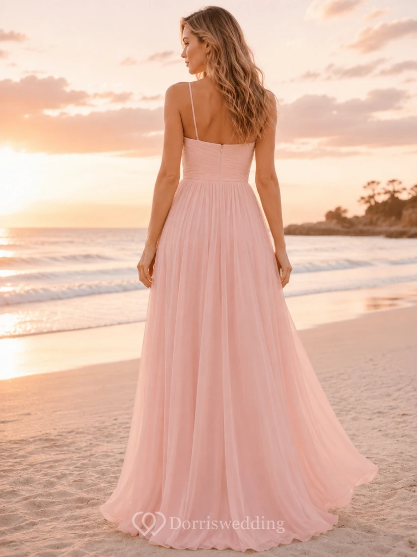 Robe de plage maxi en mousseline rose poudré à fines bretelles et décolleté cœur view 2