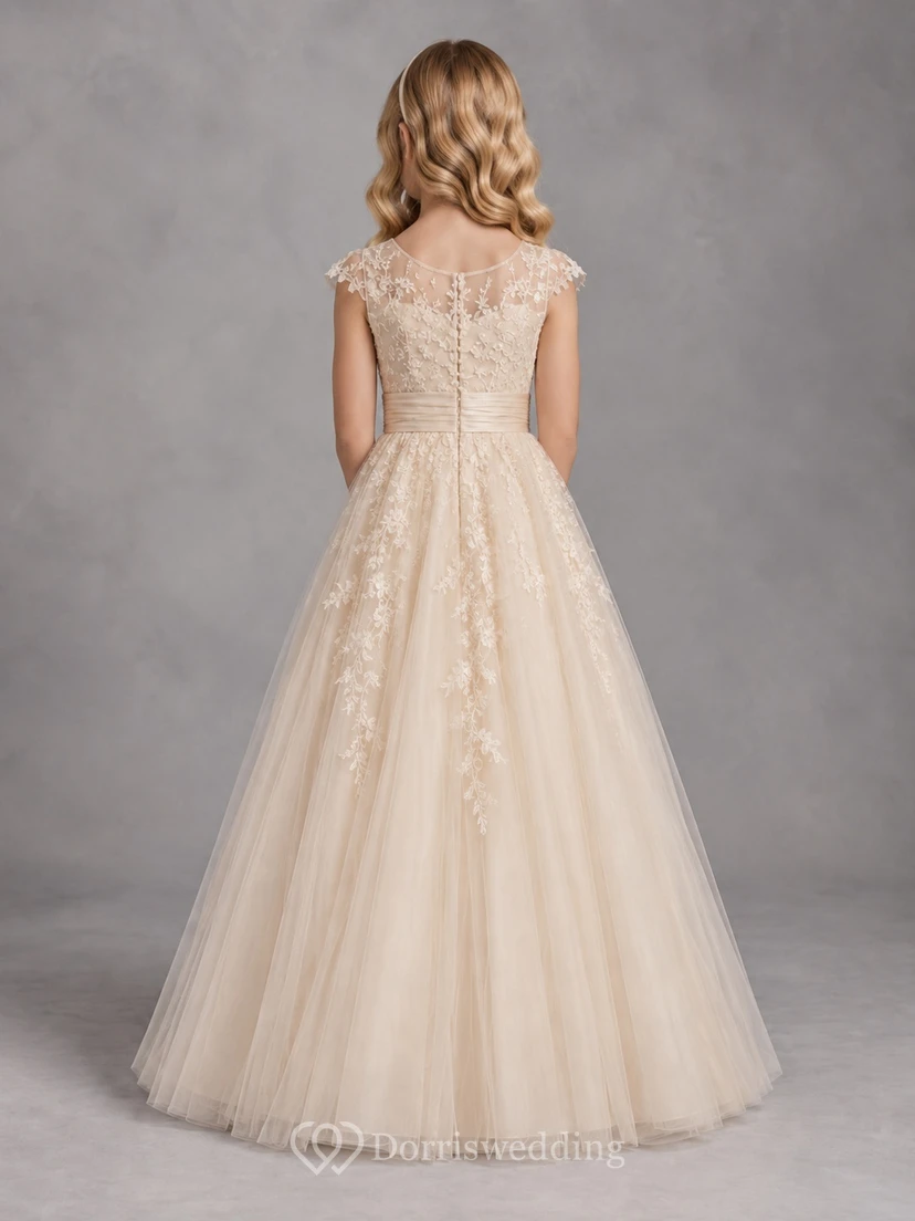 Champagnerfarbenes, geblümtes A-Linien-Kleid aus Tüll mit kurzen Ärmeln, Spitzenoberteil, bodenlang und mit Falten in der Taille – ein perfektes Blumenmädchenkleid. view 2
