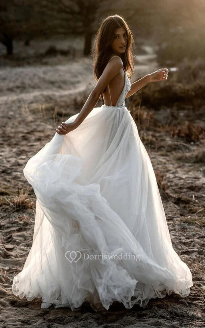Sexy Spaghetti-Kleid im Empire-Stil mit fließendem Rock, Boho-Stil, Tüllapplikationen und Strandhochzeitskleid view 2