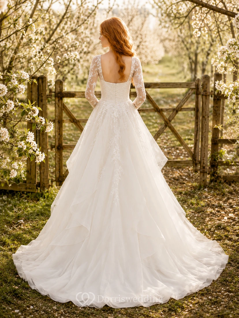 Brautkleid im A-Linien-Stil aus Organza mit eckigem Ausschnitt und Stufenrock aus Obstgartenstoff view 2