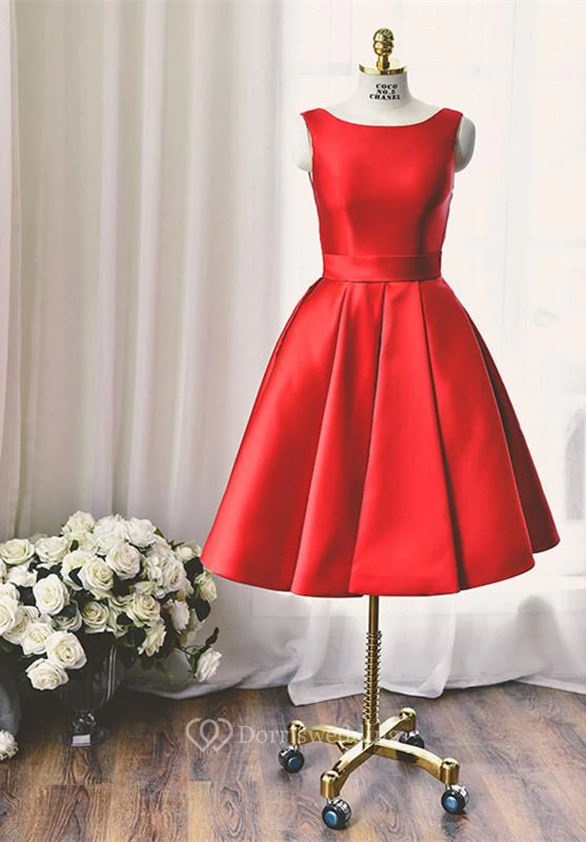 Robe courte rouge bateau de haute qualité avec nœud papillon