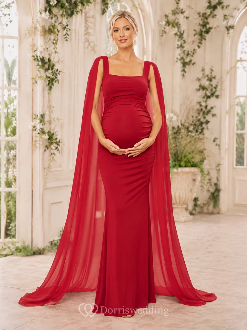 Robe de cérémonie rouge de maternité à col carré, empiècements cape, en jersey fourreau et traîne Watteau