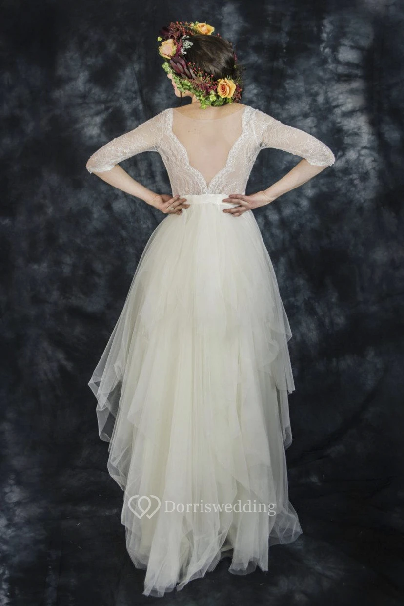 Robe vintage en tulle et dentelle, col en V, manches mi-longues et nœud drapé view 3