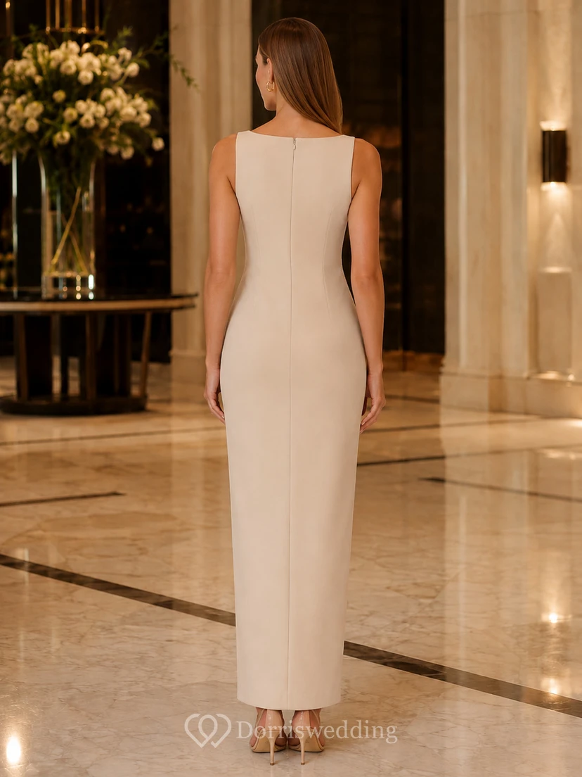 Vestido tubo de cuello alto con aberturas en tono neutro claro view 2