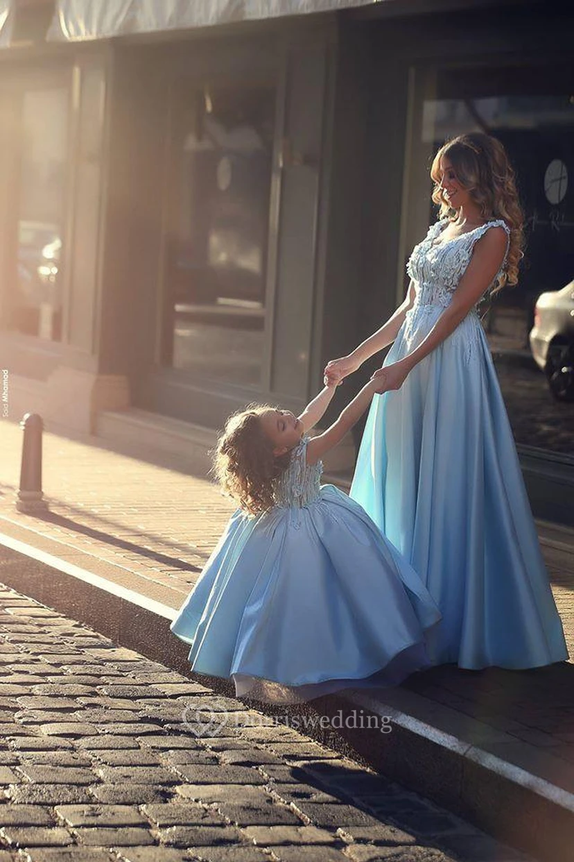 Newest Flowers Straps A-line Mother and Daughter Prom Dress Ball Gown view 5