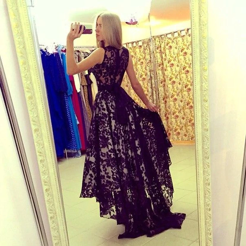 Modern Jewel Sleeveless Lace Prom Dress Sweep Train view 2