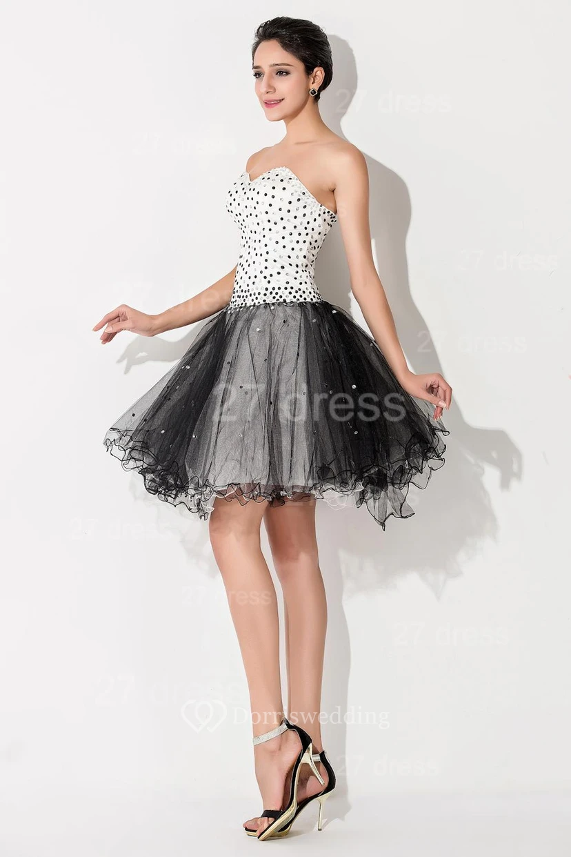 Glamorous Tulle Black and White Homecoming Dress Sweetheart Sleeveless With Beadings view 2