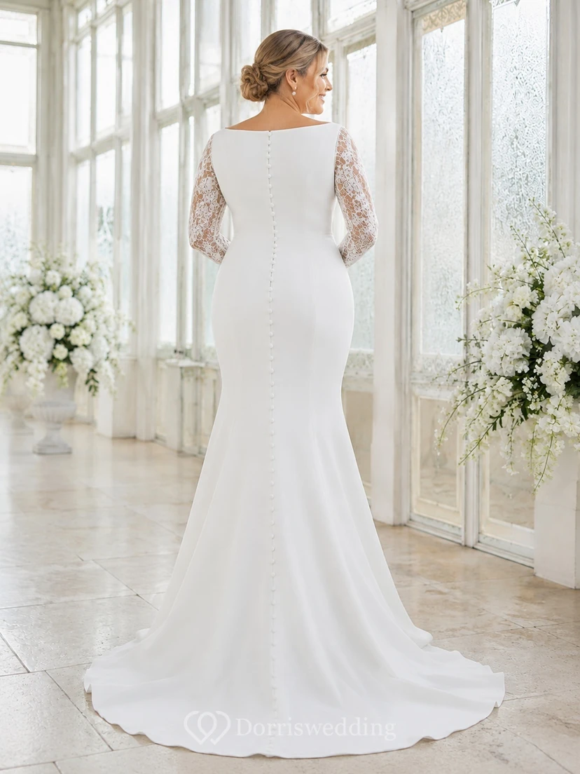 Schlichtes, elegantes Brautkleid in Übergröße mit langen Ärmeln, U-Boot-Ausschnitt und Meerjungfrauen-Schnitt aus Satin view 2