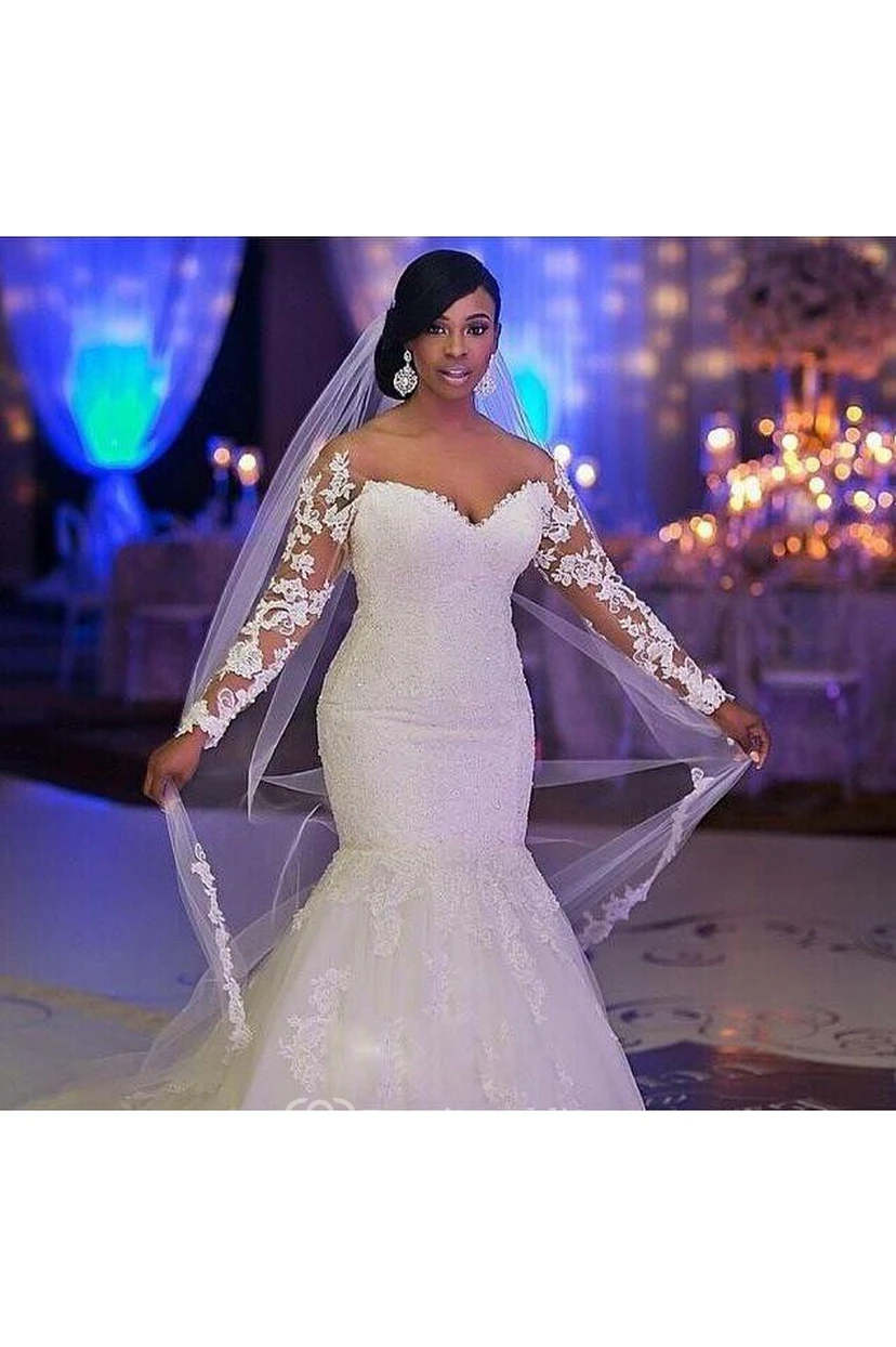 Glamorous Off-the-shoulder Long Sleeve Mermaid Wedding Dress With Appliques view 3