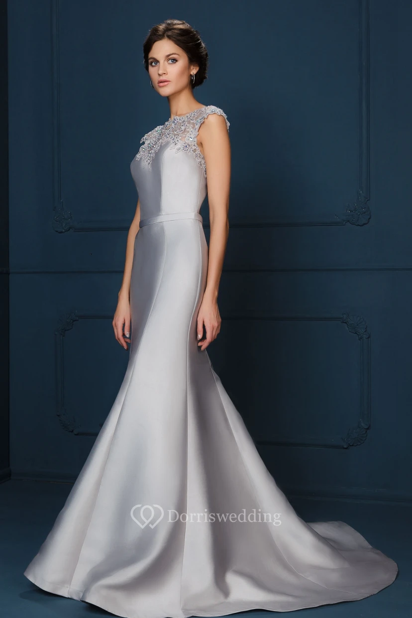 Maxi-Kleid aus Satin mit A-Linien-Schnitt, Rundhalsausschnitt, Applikationen und kurzen Ärmeln – ideal für die Mutter der Braut view 3