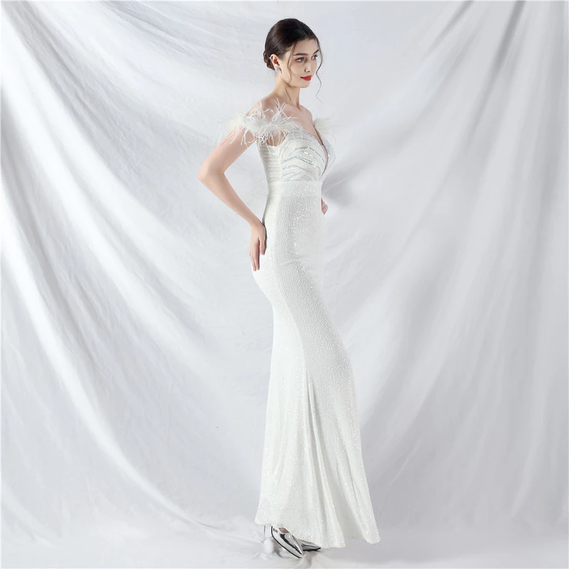 Elegantes Abendkleid mit Straußenfedern und Perlen, sexy, lang, mit Trägern und Schlitz view 3