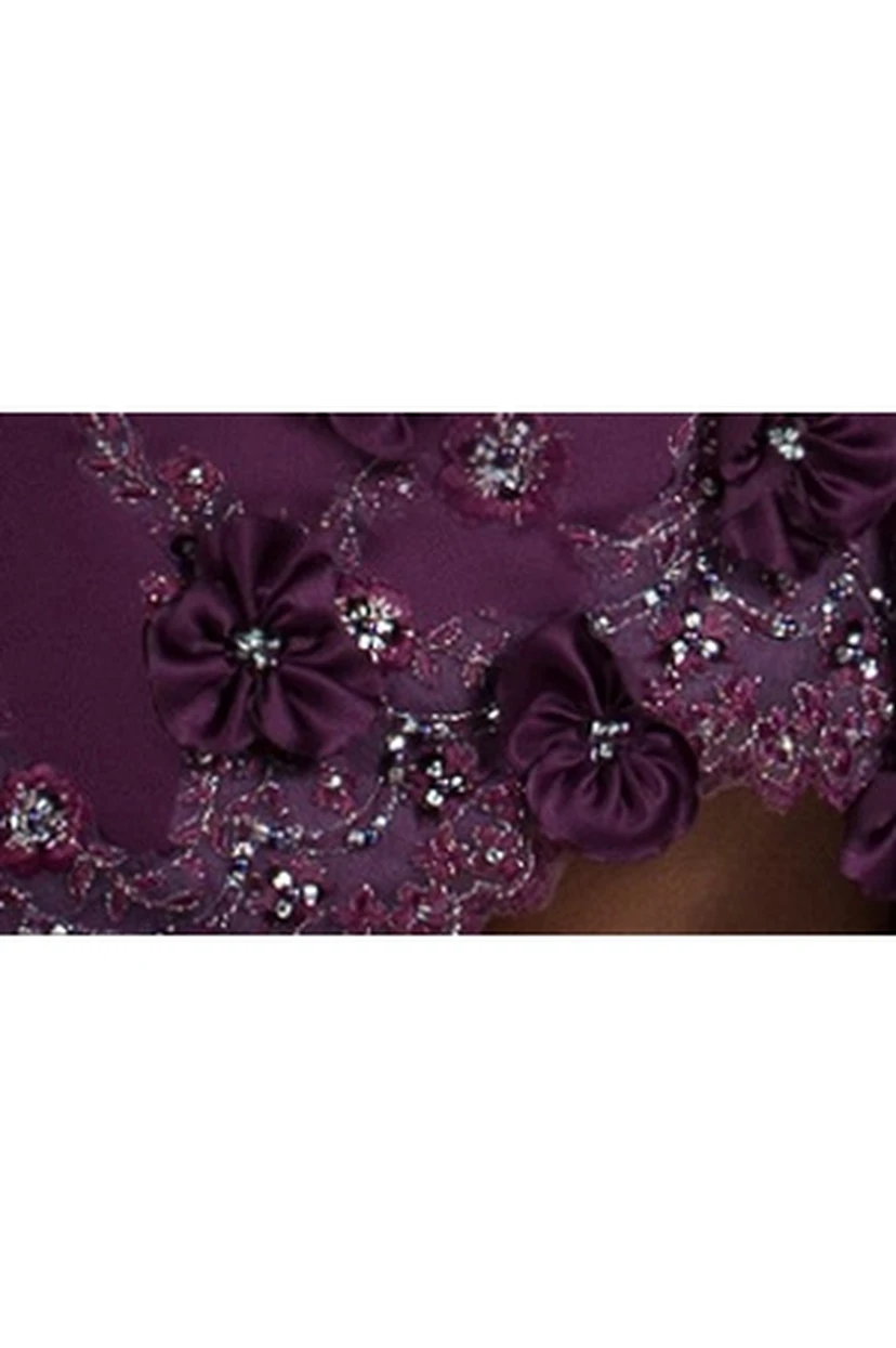 Robe fourreau asymétrique à fleurs, décolleté cœur, pour la mère de la mariée, avec châle en mousseline et détails en cristal. view 3