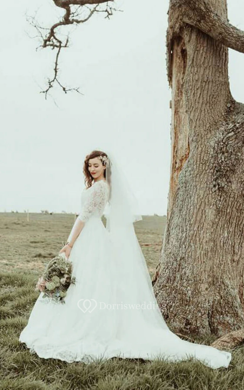 Vestido de novia modesto de corte A con escote redondo, mangas cortas y abertura en forma de ojo de cerradura. view 4