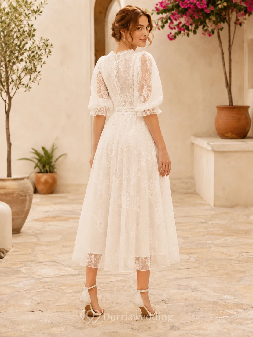 Vestido de cóctel romántico vintage con escote en V, mangas abullonadas, encaje plisado, corte en A y largo hasta la rodilla. view 2