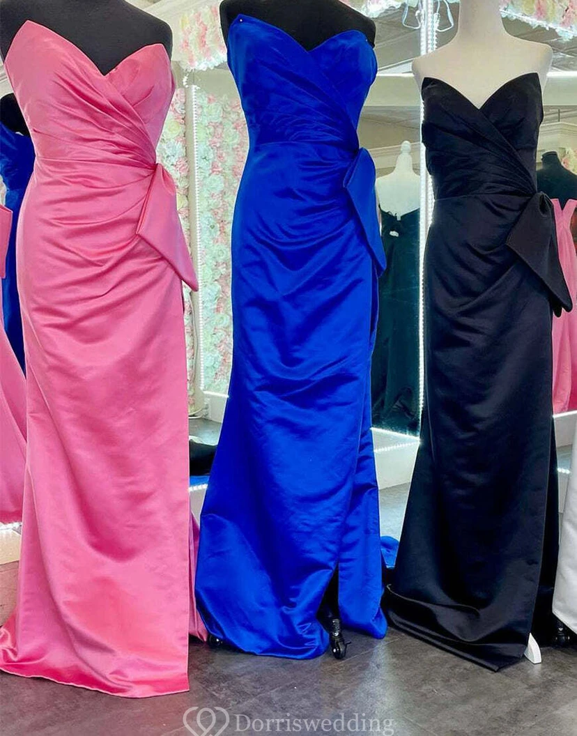 Schlichtes Kleid aus Satin mit gekreuzten Rüschen vorne, Schlitz und Schleife view 14