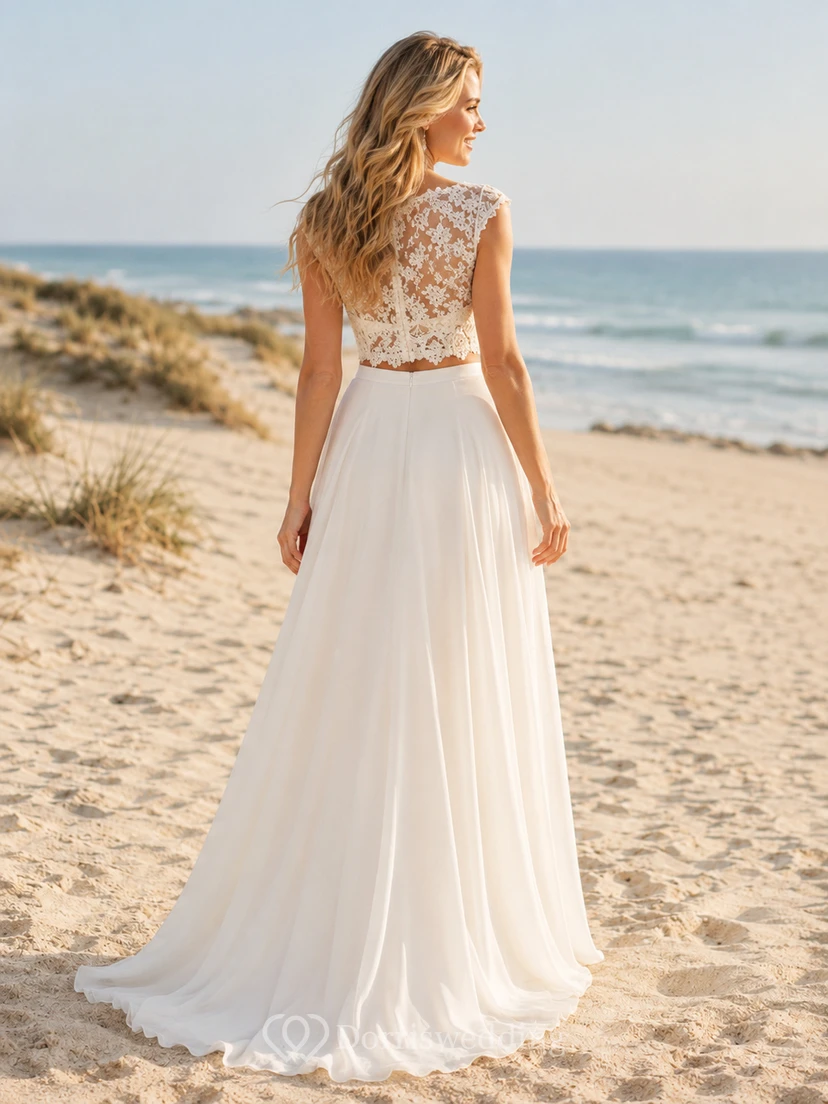 Vestido de novia de dos piezas de gasa con encaje y mangas cortas, corte en A, ideal para la playa. view 2