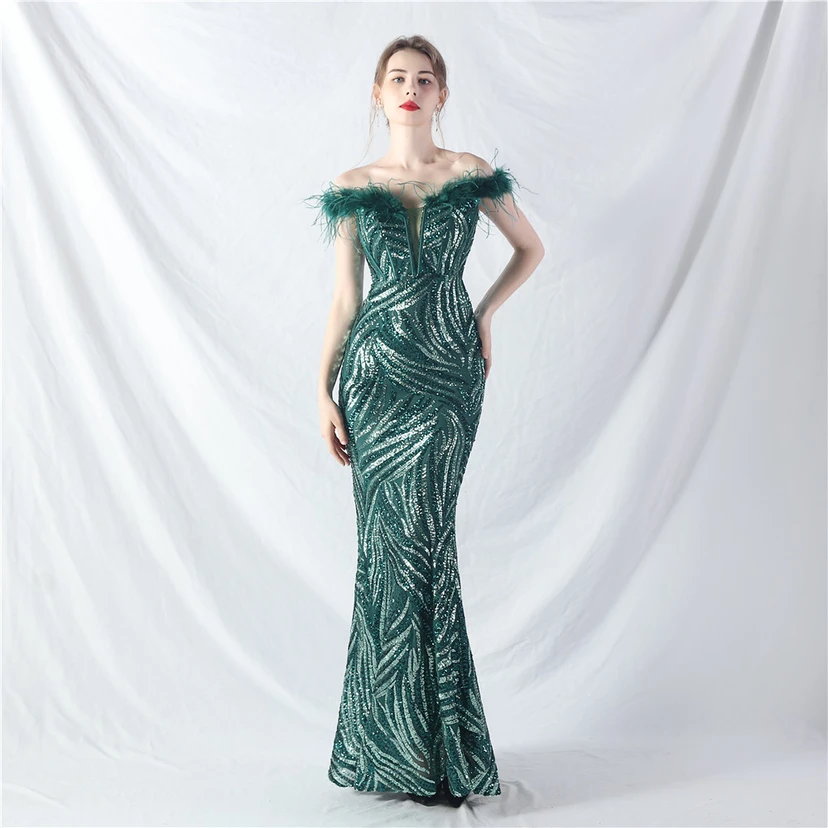 Robe de soirée haut de gamme à sequins, ornée d'un gilet à taille en arêtes de poisson et de plumes d'autruche. view 20