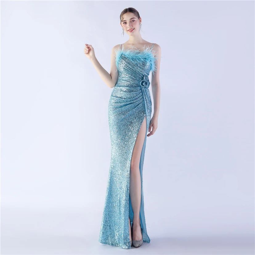 Vestido de noche de alta gama para bodas, con flores y detalles de plumas de avestruz. view 20