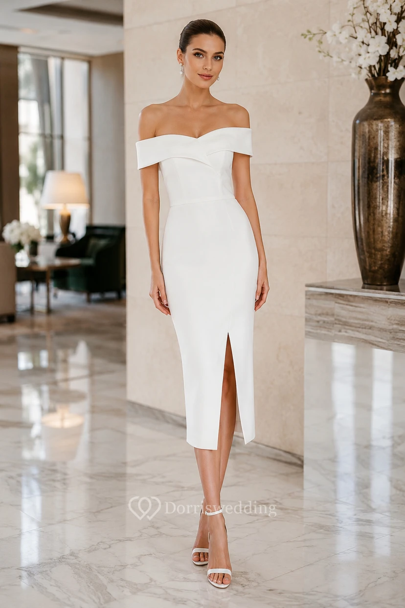 Schulterfreies, knielanges Brautkleid aus Satin mit vorderem Schlitz
