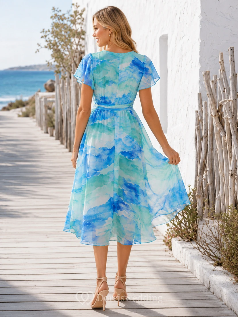Vestido midi de gasa con escote en V y mangas con volantes, estilo acuarela oceánica. view 2