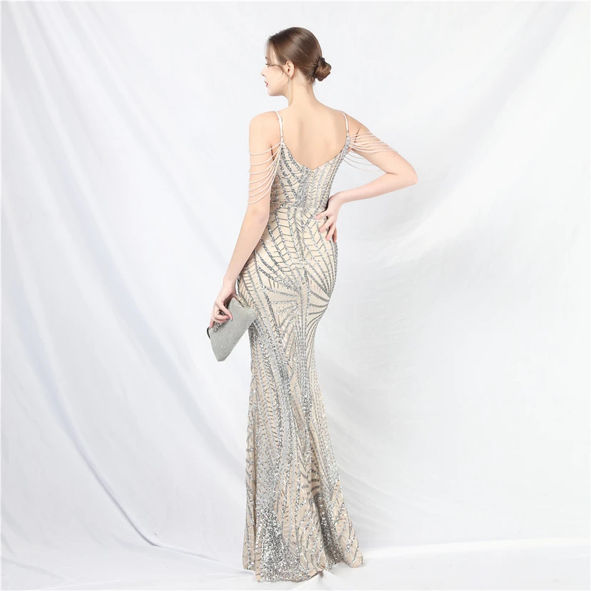 Robe de soirée ultra-résistante à rayures perlées et sequins view 35