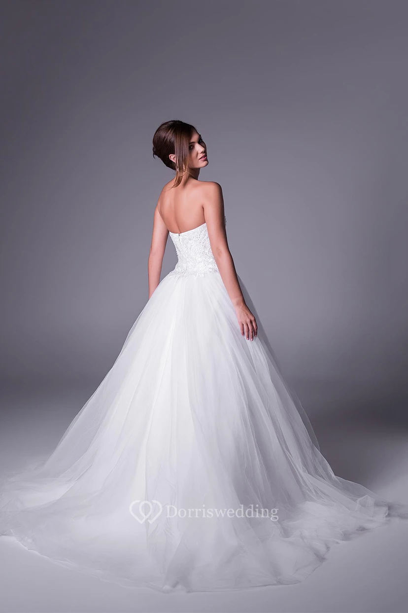 Ball Gown Floor-Length Sweetheart Tulle Wedding Dress With Appliques And Zipper view 2