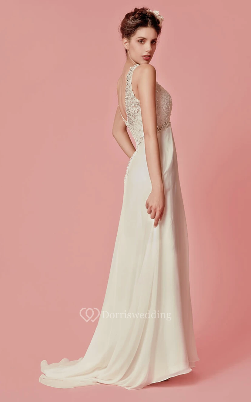 Ärmelloses, langes Chiffonkleid mit V-Ausschnitt und perlenbesetzten Spitzendetails view 4