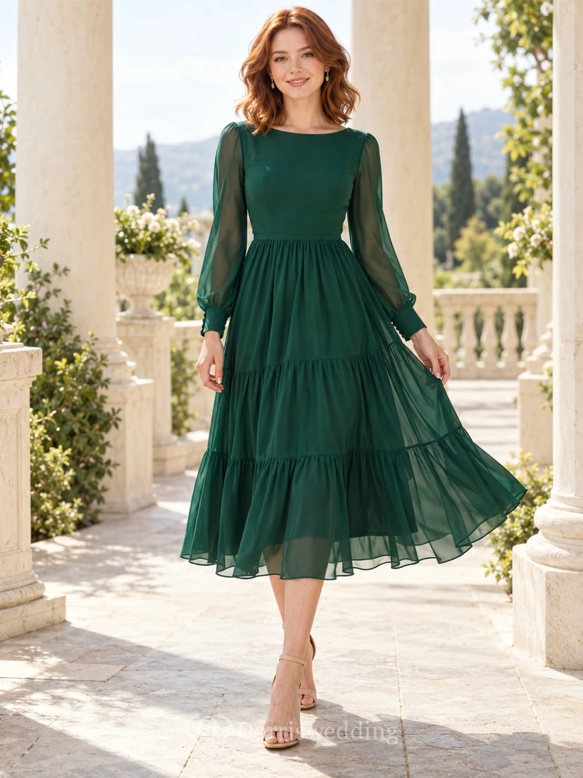 Schlichtes, teelanges, langärmeliges, grünes Chiffon-Kleid mit Stufenrock und Rundhalsausschnitt für den Abschlussball