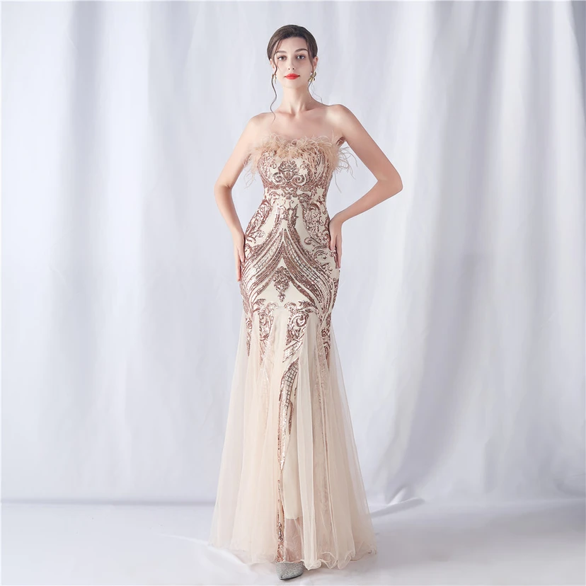 Vestido de noche de malla con lentejuelas y top palabra de honor con estampado de plumas de avestruz y flores para bodas y reuniones. view 6