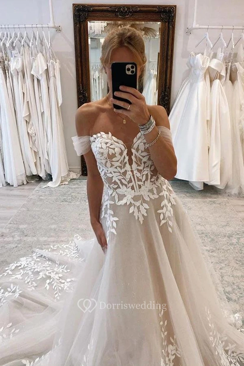 Tulle Off-the-shoulder Elegant A-line Court Train Wedding Dress view 3