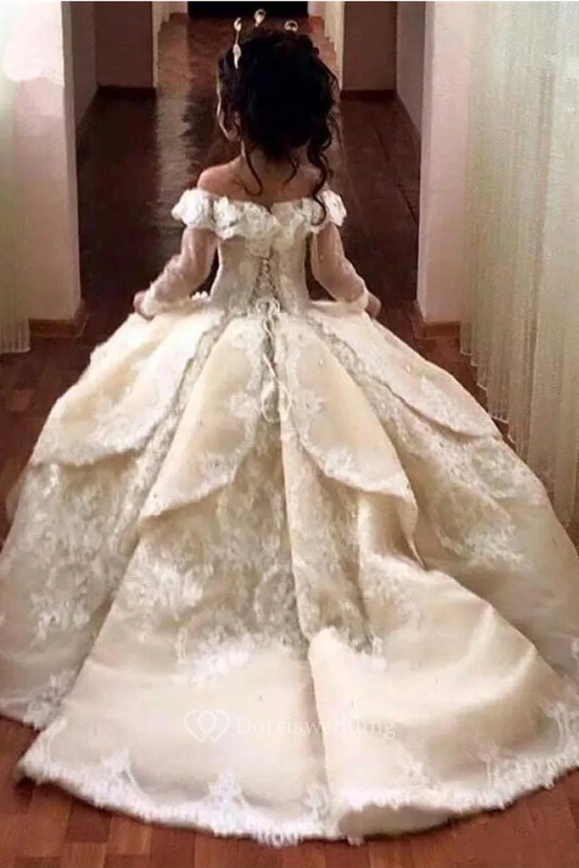Robe de bal corsetée en satin à épaules dénudées pour demoiselle d'honneur ou première communion view 2