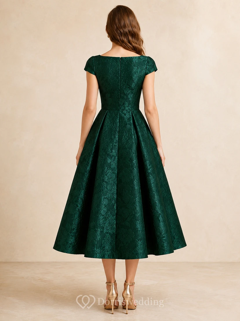 Vestido de invitada de jacquard de corte A con escote corazón y mangas cortas en verde oscuro view 2
