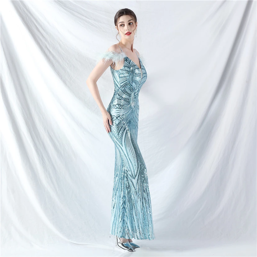 Vestido de noche con cuentas florales y plumas de avestruz elaboradas artesanalmente view 36