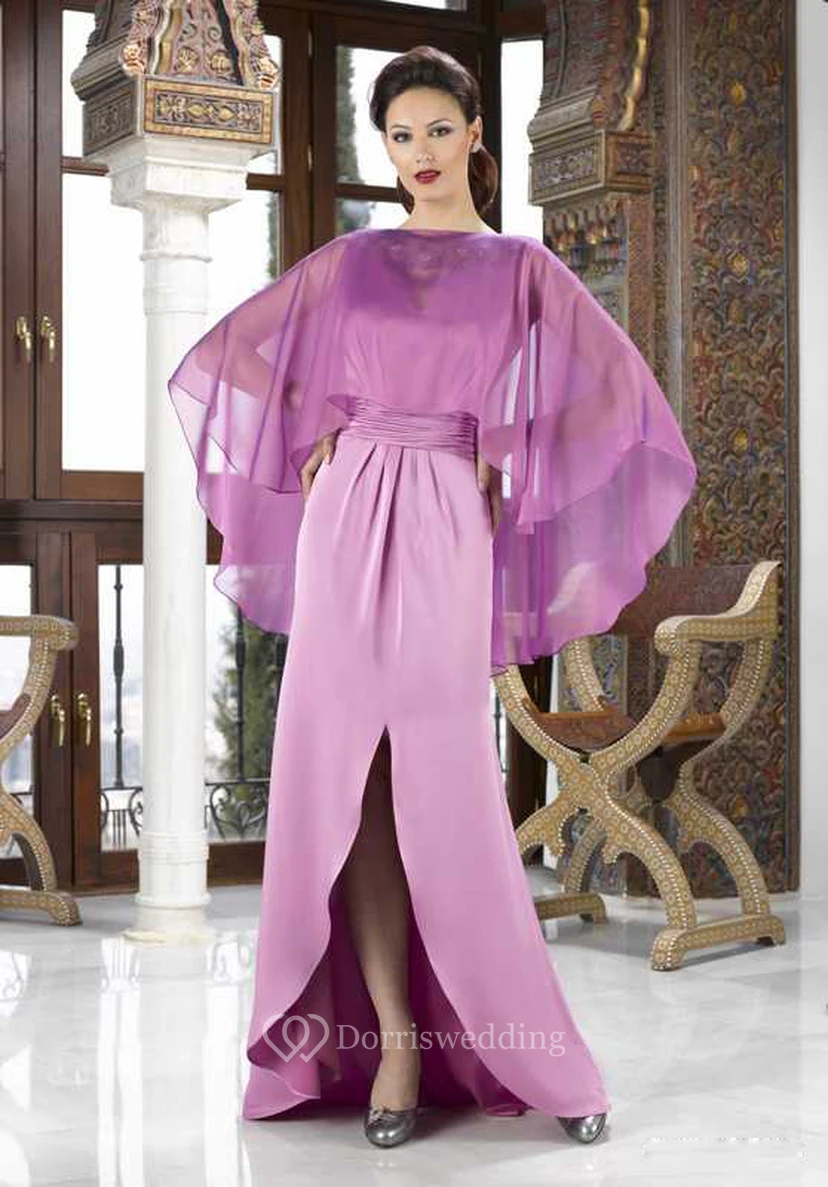 Robe longue fendue sur le devant, col rond en satin, pour la mère de la mariée, avec cape et perles
