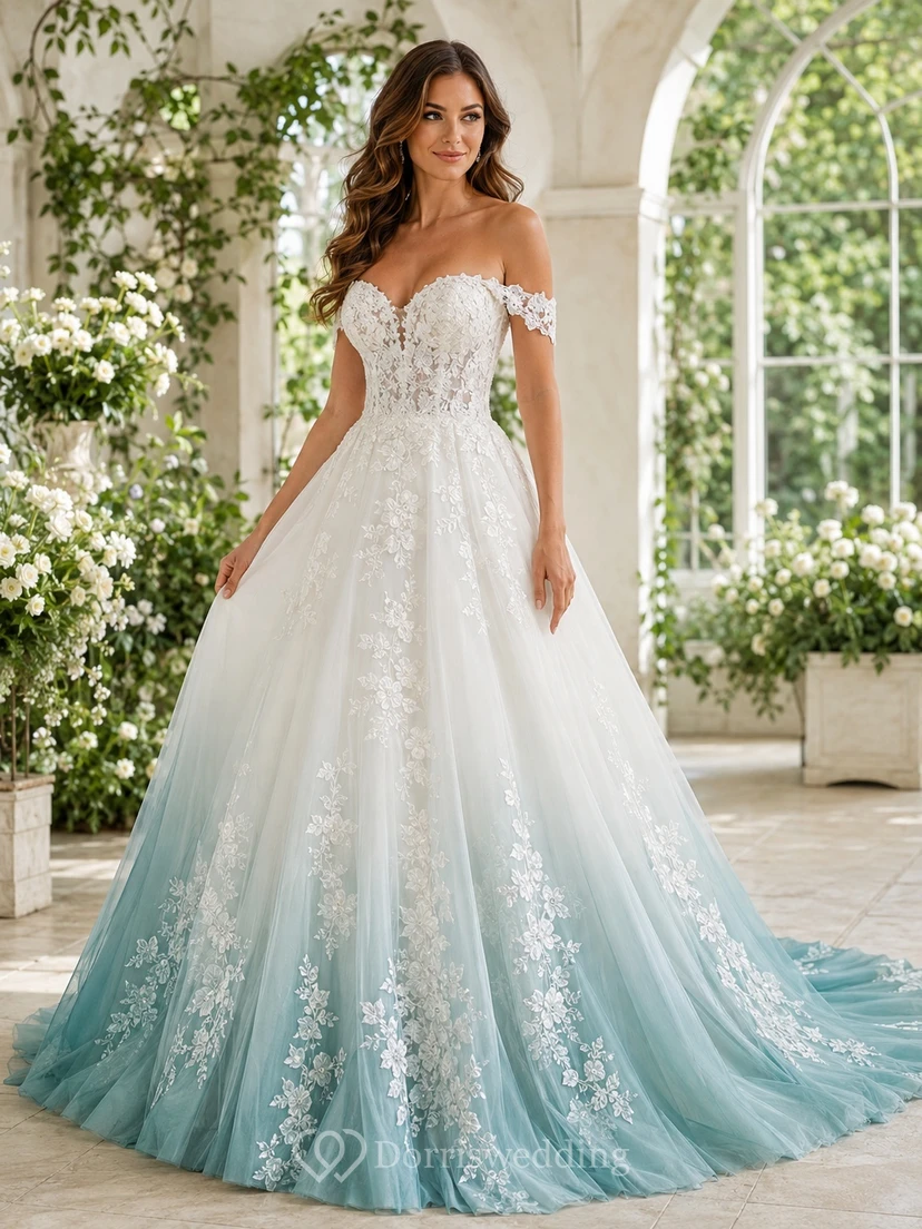 Türkisfarbenes, romantisches Brautkleid in A-Linie mit schulterfreiem Tüll, floralem Muster und Kapellenschleppe