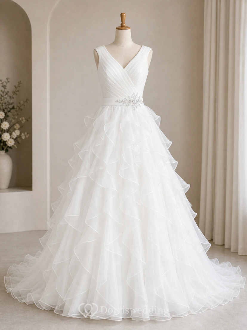 A-Linien-Brautkleid aus Organza mit kurzen Ärmeln, langem V-Ausschnitt, Raffungen, Rüschen und Stufen view 7