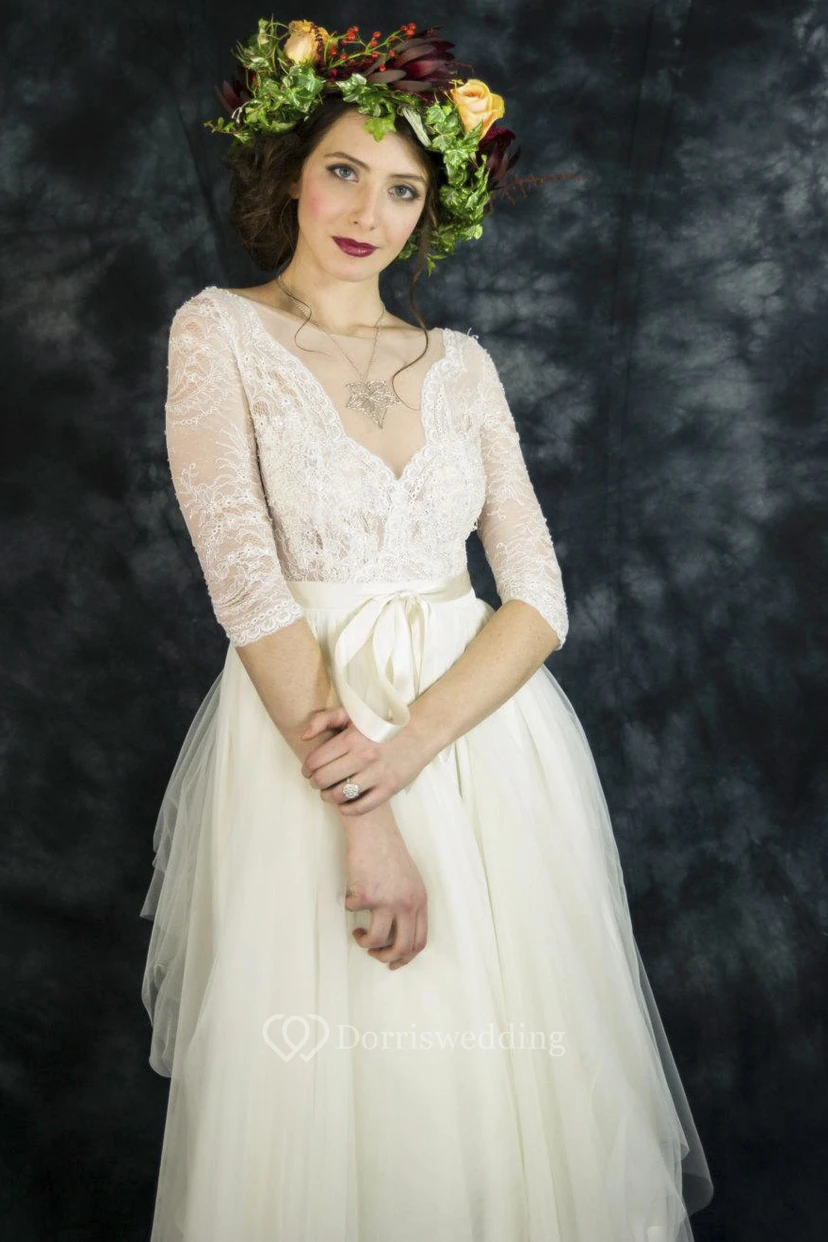 Robe vintage en tulle et dentelle, col en V, manches mi-longues et nœud drapé view 5