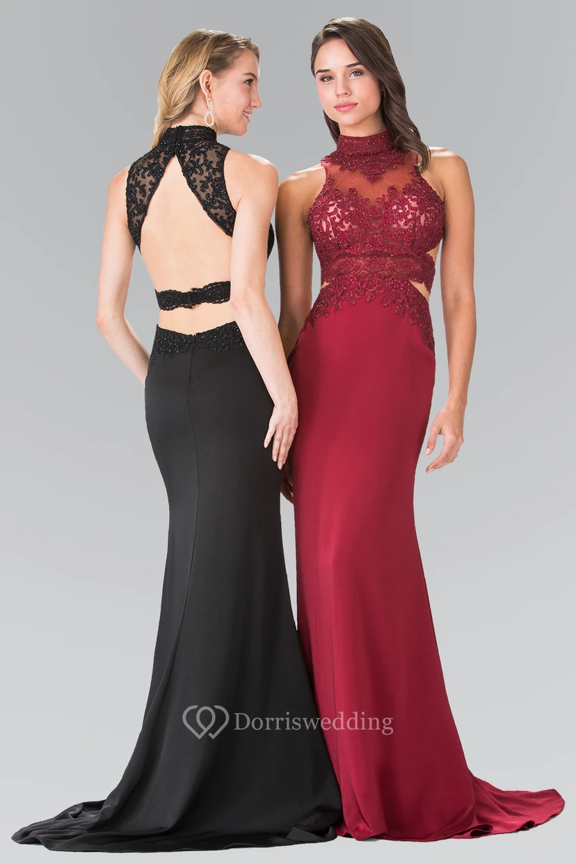 Langes, ärmelloses Jerseykleid mit hohem Kragen und offenem Rücken, verziert mit Perlen und Applikationen view 3