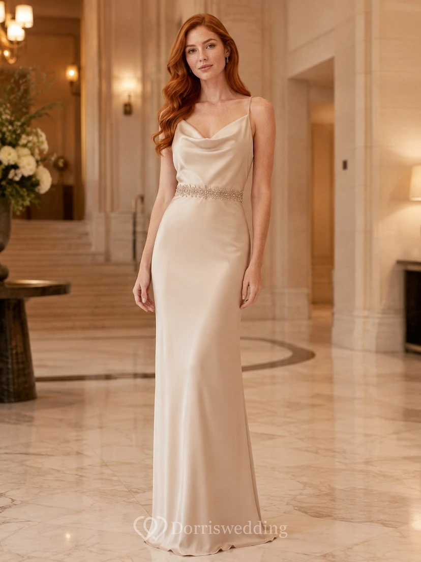 Vestido de novia sencillo de satén estilo sirena, largo hasta el suelo, con escote drapeado y sin mangas.