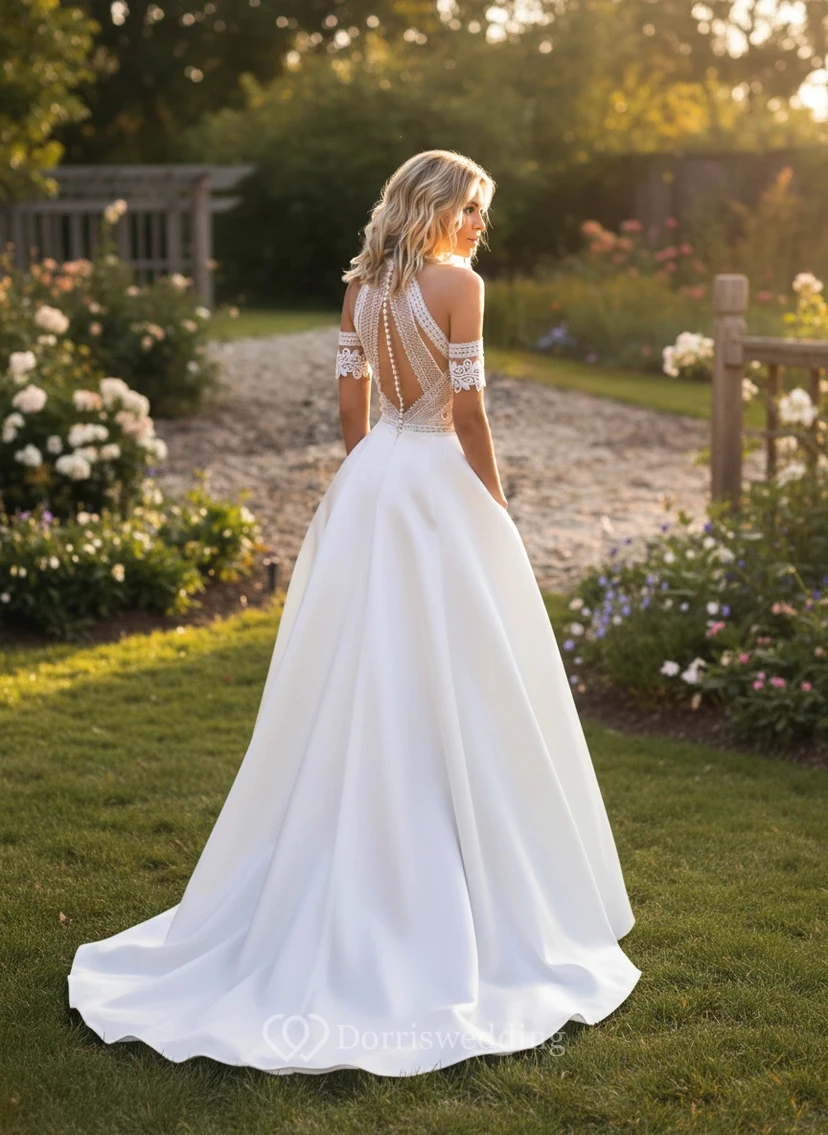 Robe de mariée trapèze en dentelle et satin à col montant et épaules dénudées, style bohème moderne view 2