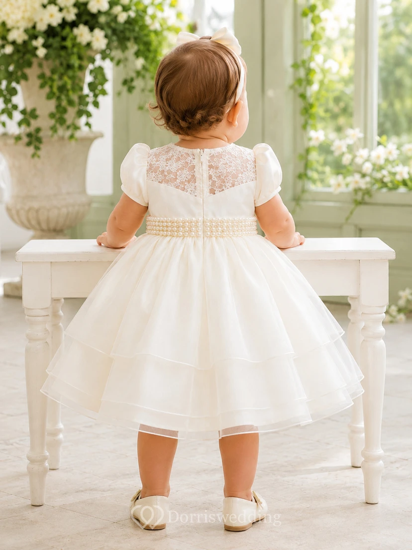 Robe de baptême pour bébé, coupe trapèze, manches bouffantes, en tulle et dentelle, élégante, adorable et romantique, ornée de perles et de bijoux, manches courtes. view 2