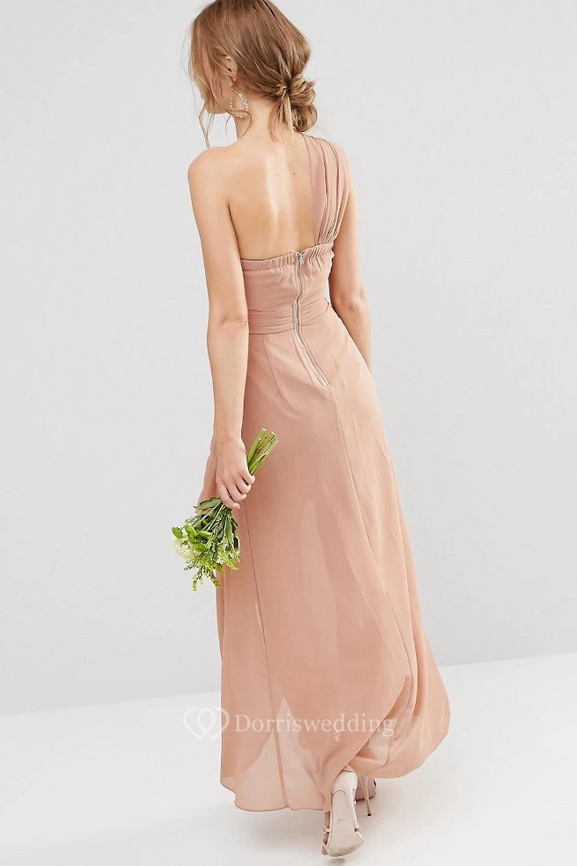 Ärmelloses, asymmetrisches, einseitig gerafftes Chiffon-Brautjungfernkleid in Rosa mit asymmetrischem Saum und One-Shoulder-Ausschnitt view 2