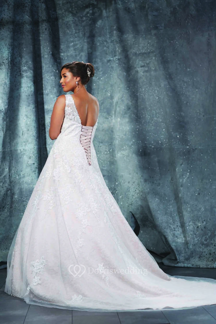 Ball Gown Floor-Length V-Neck Sleeveless Lace Sweep Train Lace-Up Back Appliques Dress view 4
